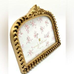 Wendy Bellissimo Ornate Gold Arched Picture Frame 6x4